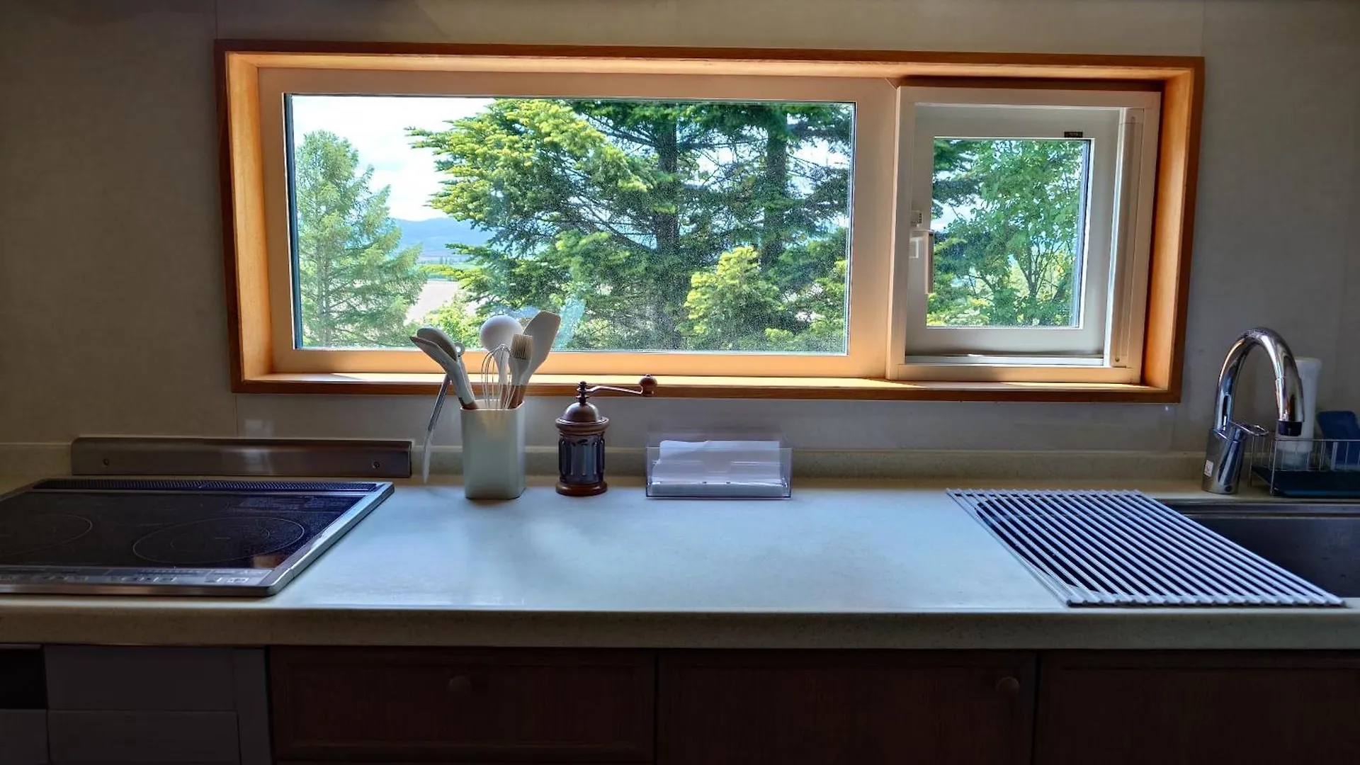 美瑛 三愛の丘 Villa Shion Biei 0*,  Japan